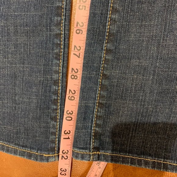 Fidelity Flare Jeans, Women's size 28 - Picture 5 of 11